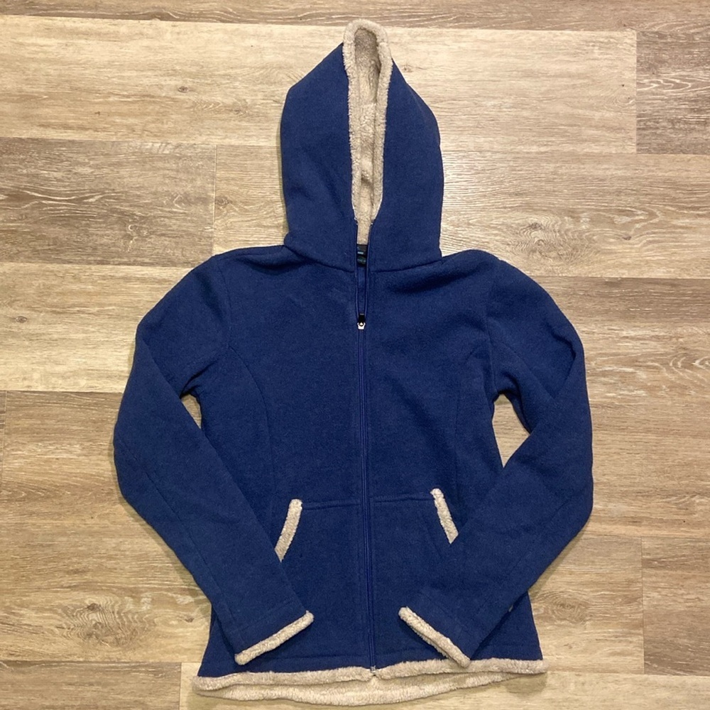 Kuhl womens small purple with white fleece zip up jacket with hood